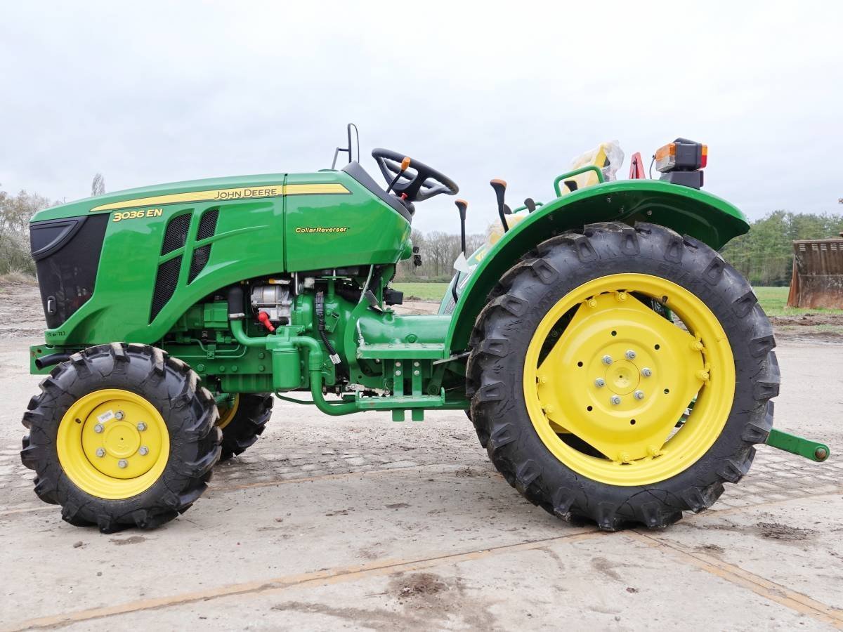 John Deere 3036EN 4WD