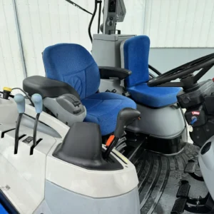 2012 New Holland T6050 - Image 15