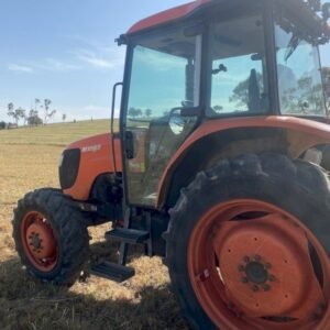2017 Kubota M108s Tractor - Image 3