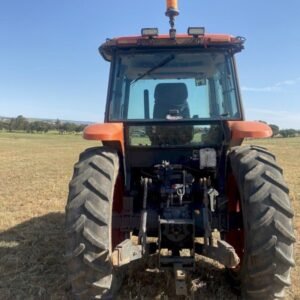 2017 Kubota M108s Tractor - Image 4