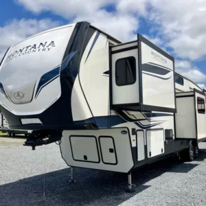 2023 Keystone Montana High Country 385BR RV - Image 4