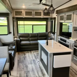 2023 Keystone Montana High Country 385BR RV - Image 5