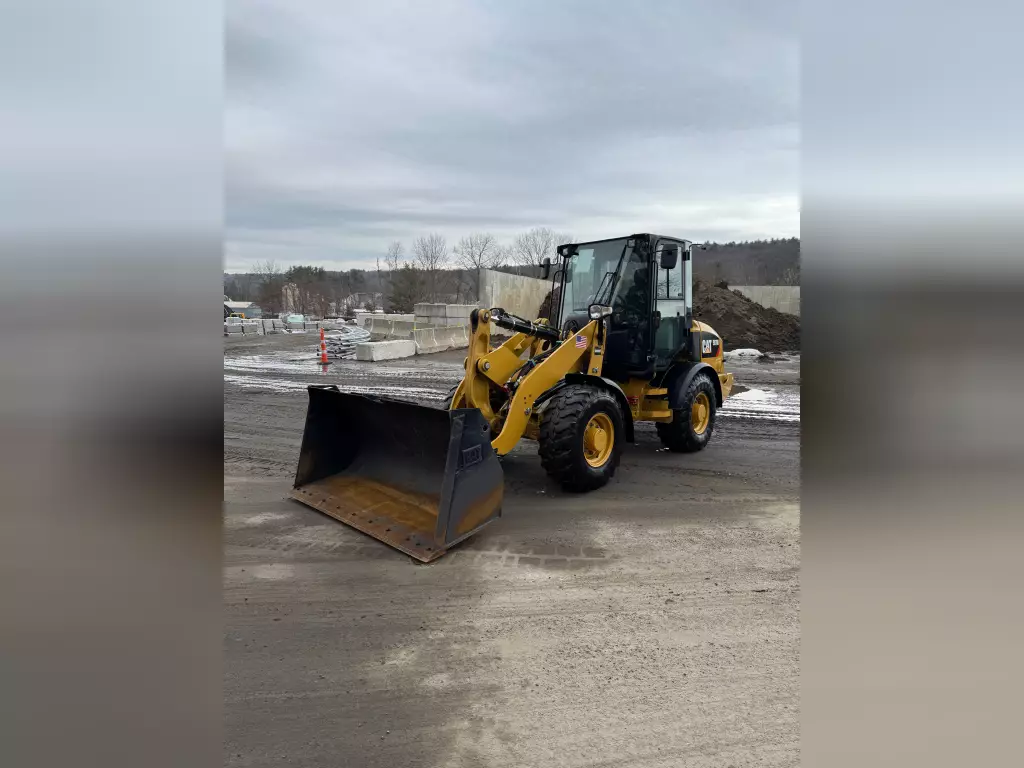 Used 2018 CATERPILLAR 907M Loaders