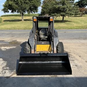 Used 2002 NEW HOLLAND LS180 Skid Steers - Image 4