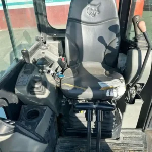 Bobcat E26 2.5 Tonnes Mini Excavator - Image 8