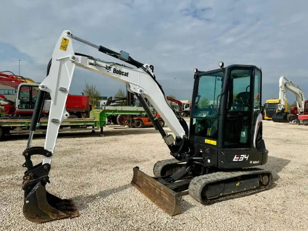 Bobcat E34 3.5 Tonnes Mini Excavator