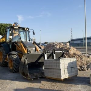 Case 590ST Backhoe Loader - Image 4