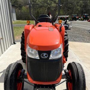 2018 Kubota L3301 583 Hours 2WD 33 HP - Image 8