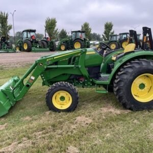 John Deere 4 Series (Large Compact Utility Tractors) 4052M