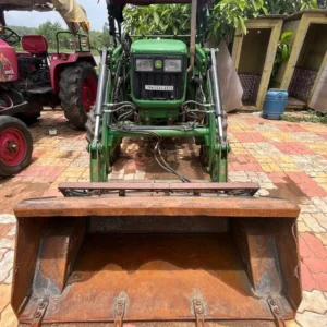 John Deere 5050D with Loader