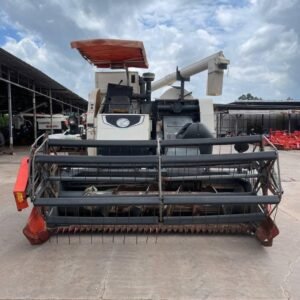 Kubota Combine Harvester (DC-105X) - Image 5