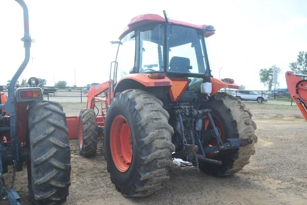 Kubota M8540 Tractor