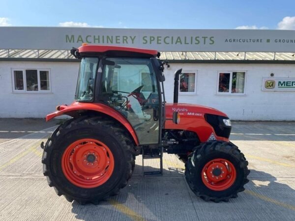 Kubota-m4063.jpg