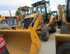 Caterpillar 420F backhoe loader