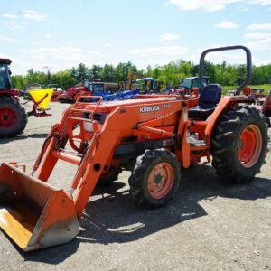 Used 1994 Kubota L3600 Tractor - Image 7