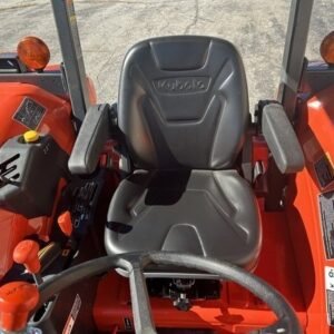 Used 2022 Kubota M6060 Tractor - Image 5