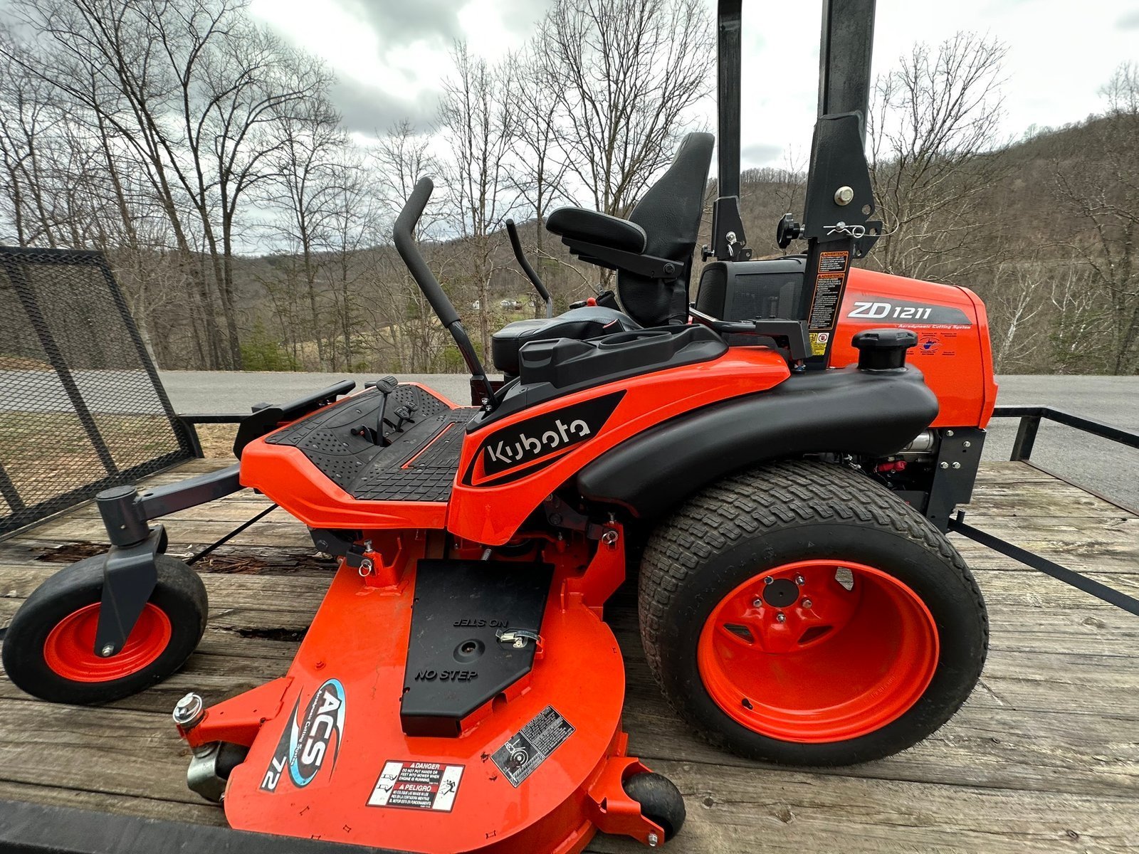 Used 2024 KUBOTA ZD 1211-72-3 Zero Turn Mower