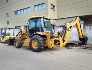 Caterpillar 420- F backhoe loader