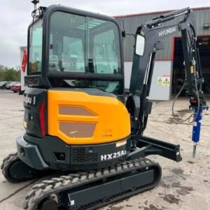 New Hyundai HX25AZ Mini Excavator and the Daemo E30 Rock Breaker - Image 3
