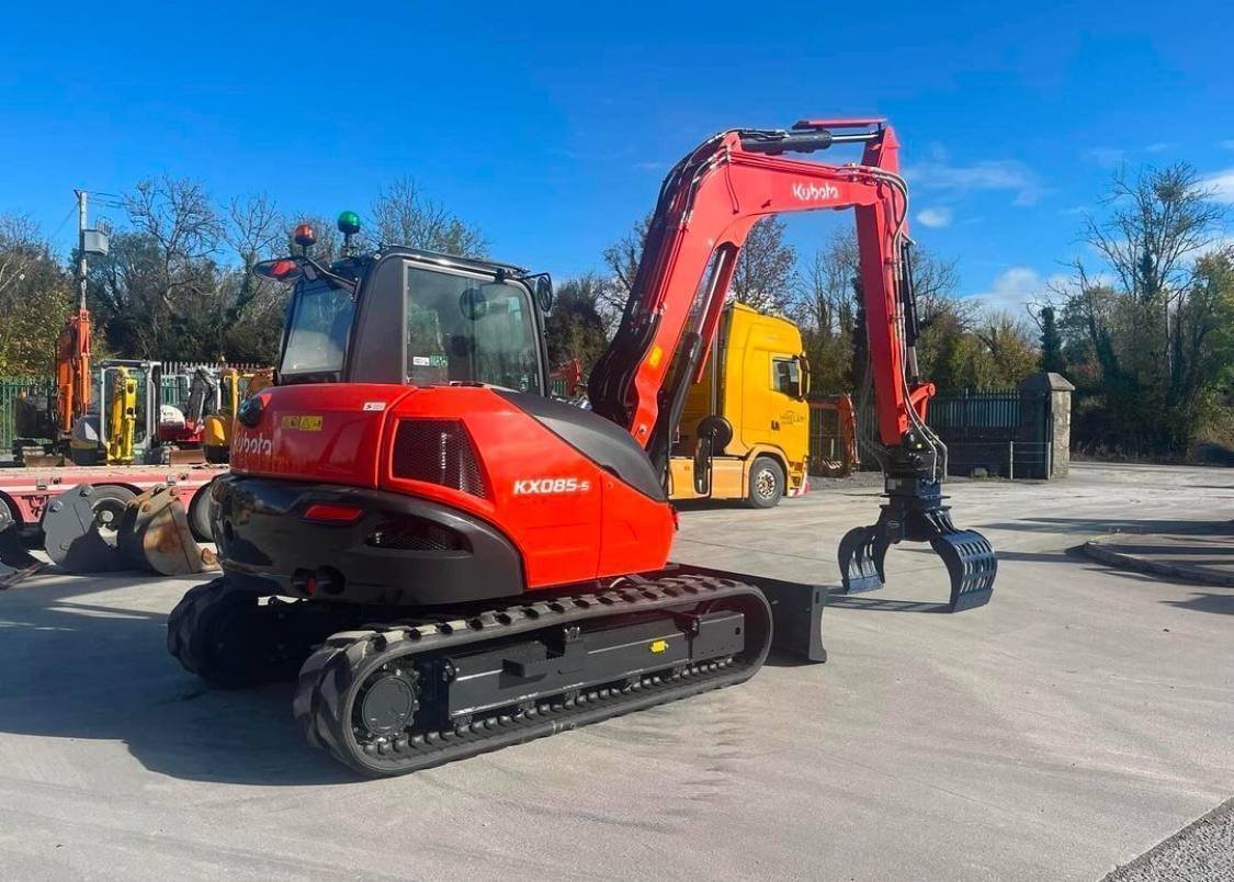 KX085-5 Hydraulic Excavator & Daemo DMR160 Rotating Grapple